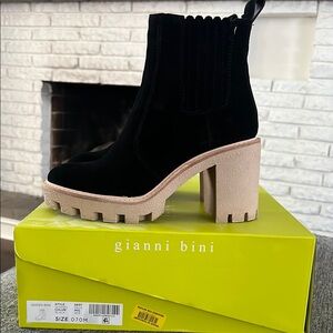 Gianni Bini Black Winney Ankle Boots Sz 7